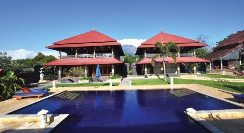 Tulamben Wreck Divers Resort & Restaurant Exterior photo